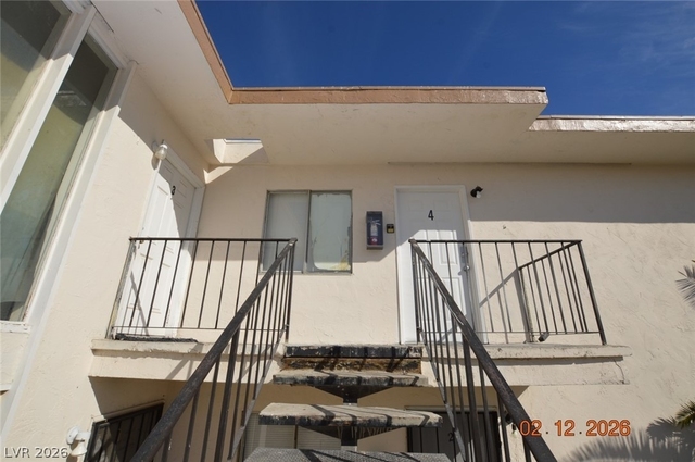1458 Sombrero Drive - Photo 1