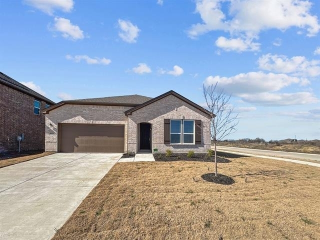 622 Saxony Drive - Photo 1