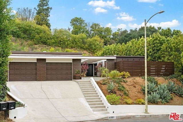 3135 Chandelle Road - Photo 1