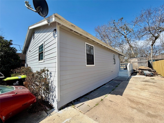 710 Fields Street - Photo 1