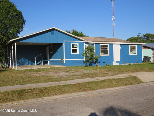1690 Elizabeth Avenue - Photo 1