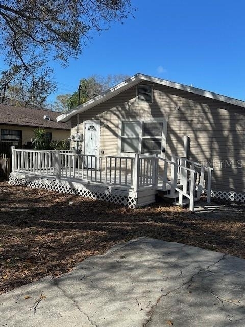 1587 Scranton Avenue - Photo 1