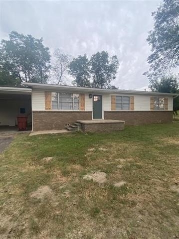 1610 W Frank Street - Photo 1