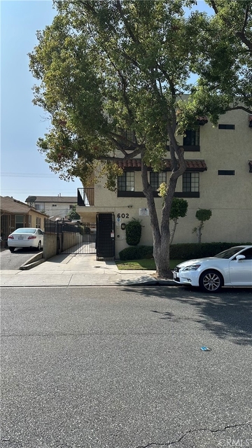 602 W California - Photo 1