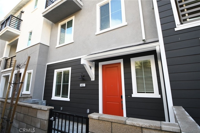 1487 Skyline Lane - Photo 1