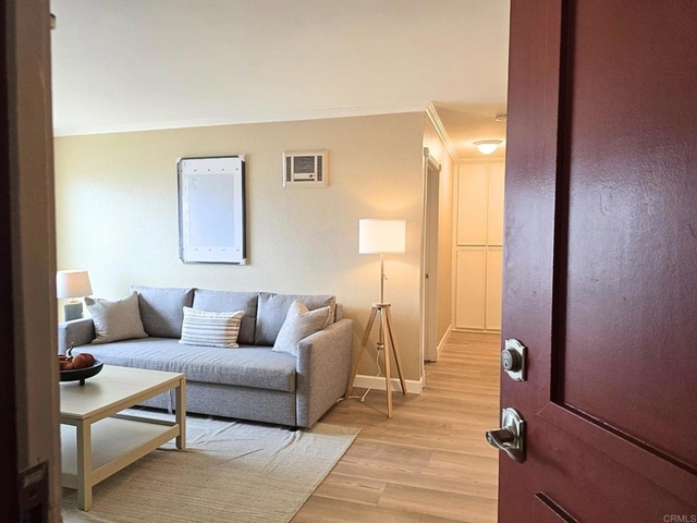 528 Anita Street - Photo 1