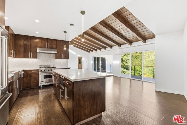 3476 Troy Drive - Photo 1