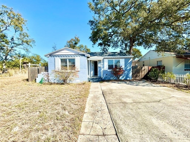 2720 Edwards Avenue S - Photo 1
