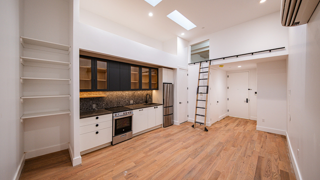 224-228 North 7th Street - Photo 1