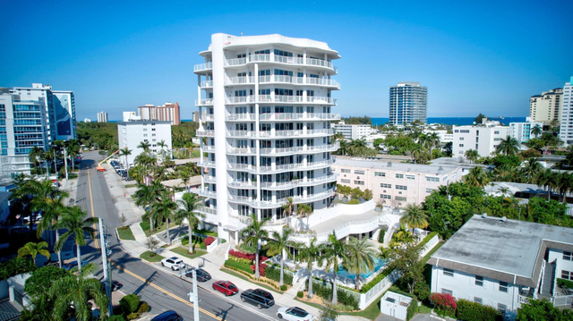 612 Bayshore Drive - Photo 1