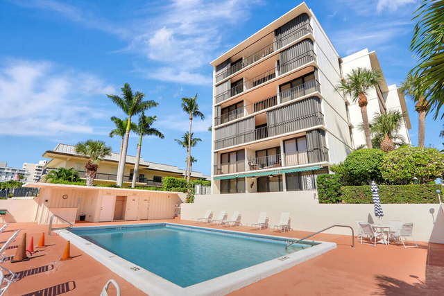 225 S Beach Road - Photo 1