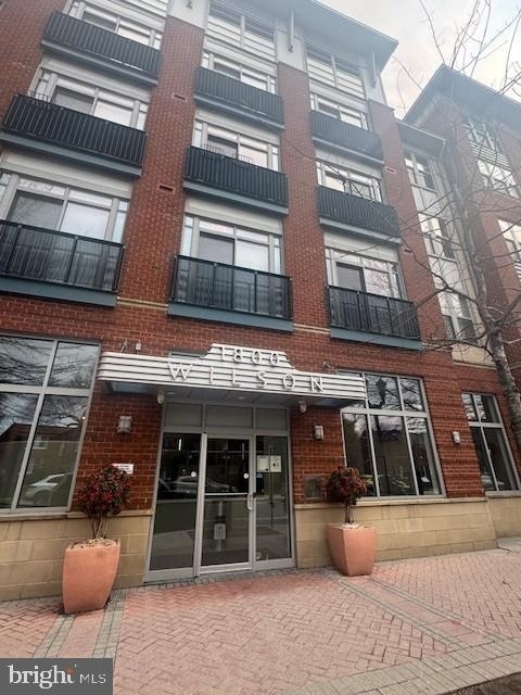 1800 Wilson Boulevard - Photo 1