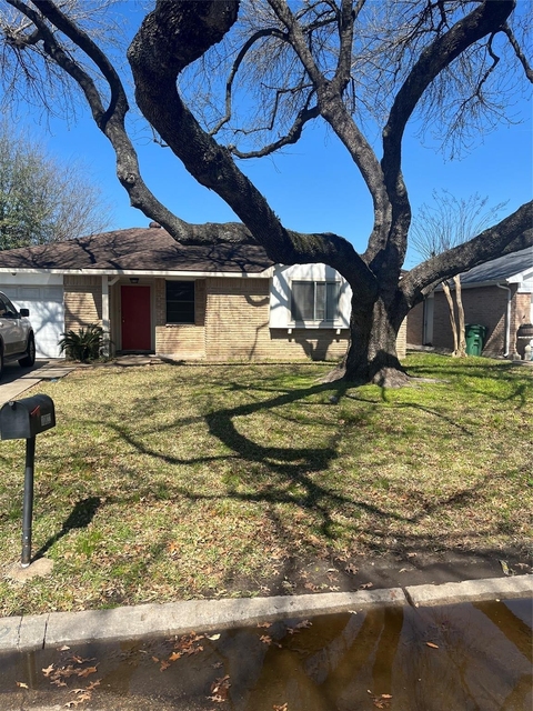 10822 Langdon Lane - Photo 1