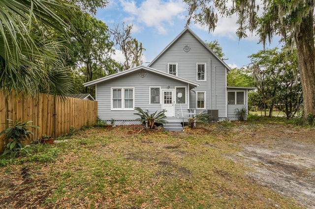 2523 Nw 6th Street - Photo 1