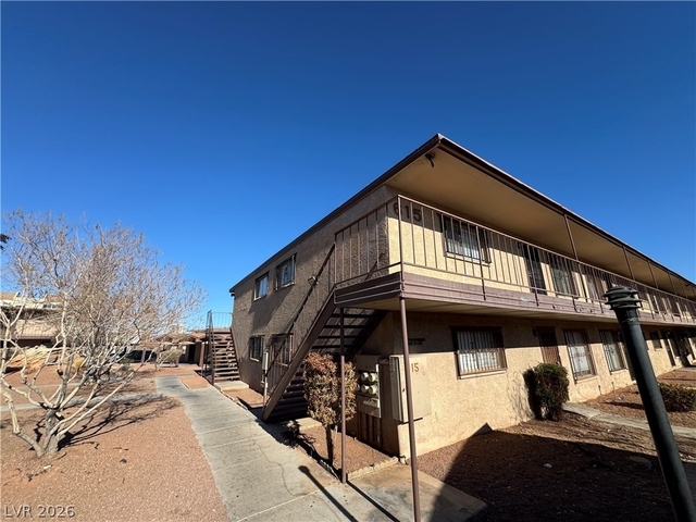615 S Royal Crest Circle - Photo 1
