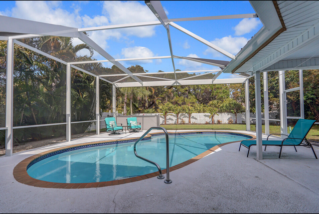 609 Oak Terrace - Photo 1