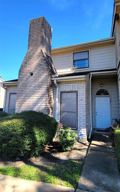 800 Country Place Drive - Photo 1
