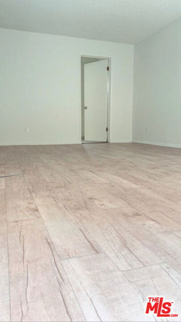 518 Raymond Avenue - Photo 1