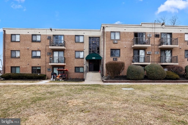 1575 W Street Road - Photo 1