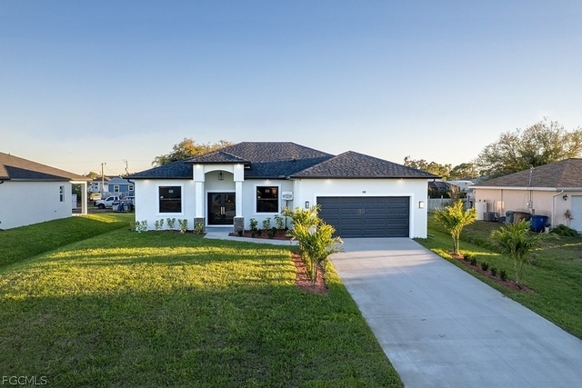 3313 36th Street Sw - Photo 1