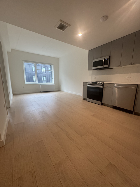 445 Gerard Avenue - Photo 1