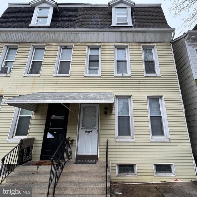 645 W Philadelphia Street - Photo 1