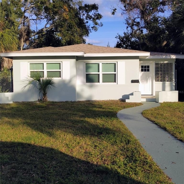 2230 Grove Street S - Photo 1