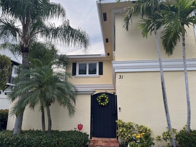 1010 Ne 8th Avenue - Photo 1