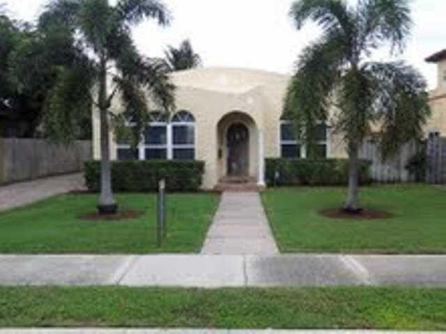 619 37th Street - Photo 1