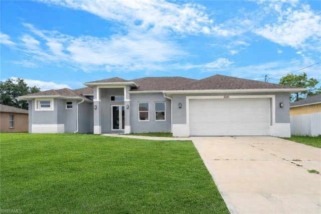 1043 Albert Ave - Photo 1
