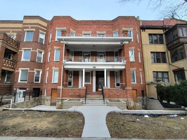 6713 N Sheridan Road - Photo 1