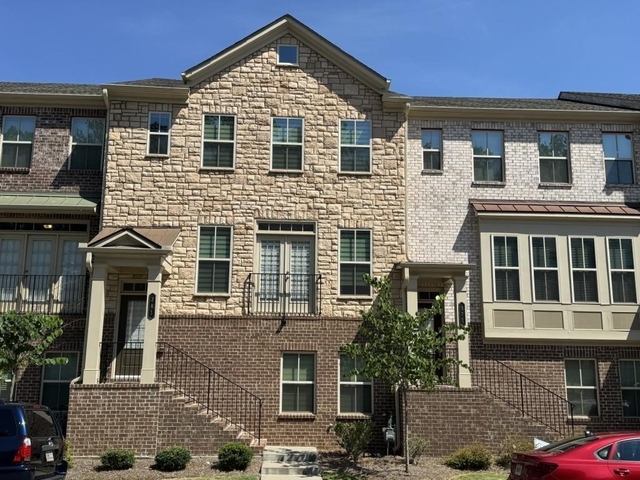 381 Northaven Avenue - Photo 1