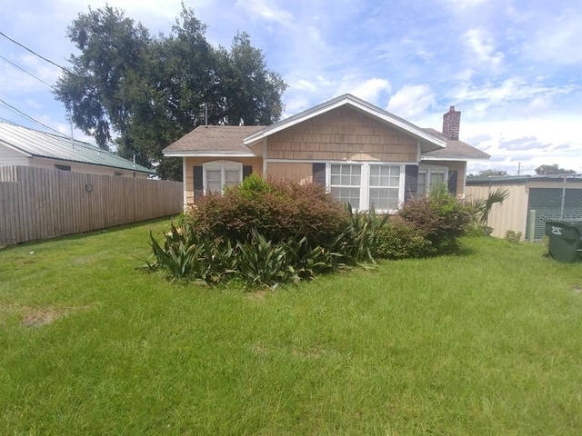 1222 E Lemon Street - Photo 1