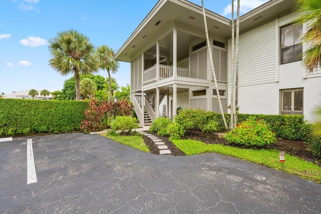 11842 Pebblewood Drive - Photo 1