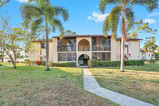 309 Knotty Pine Circle - Photo 1