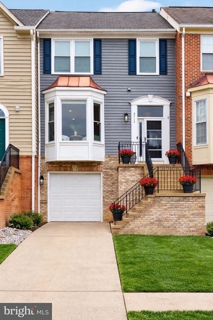 8713 Wadebrook Terrace - Photo 1