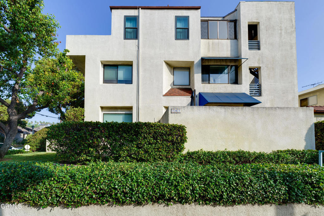 747 E California Boulevard - Photo 1