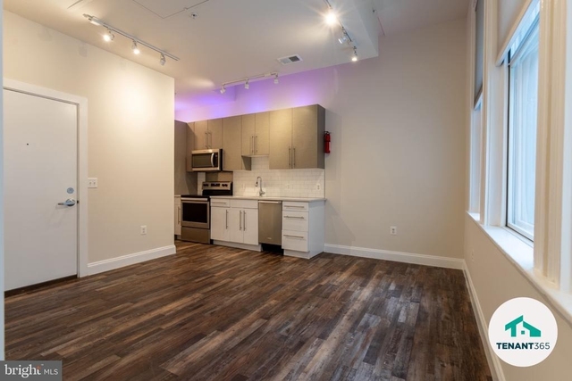 8 E Fayette Street - Photo 1