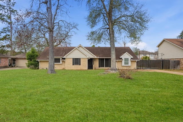 431 Dover Lane - Photo 1