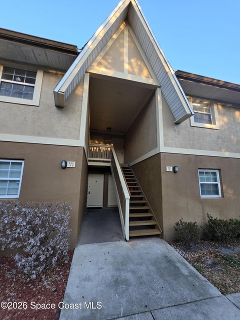 189 Cambridge Lane - Photo 1