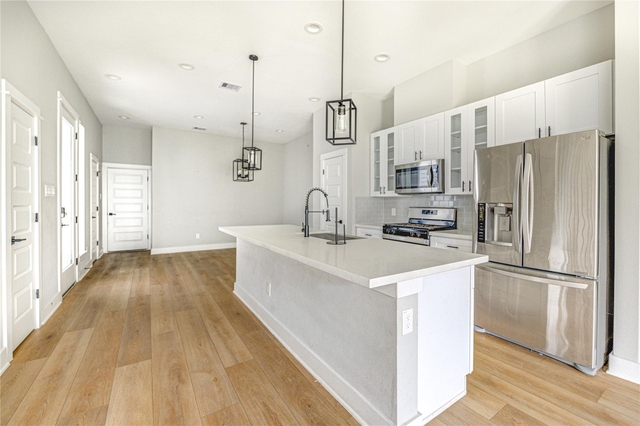 4220 Mckinley Street - Photo 1
