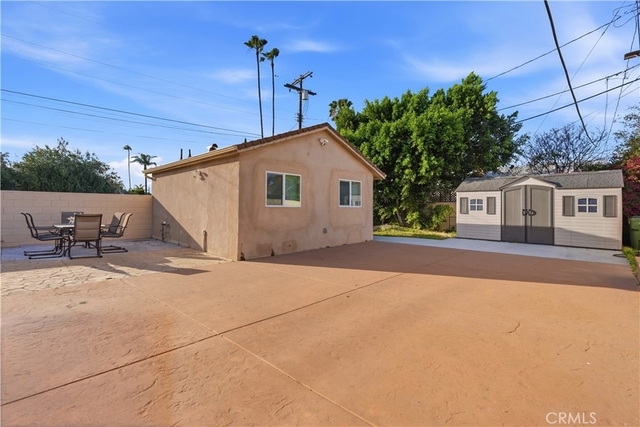 6942 Atoll Ave - Photo 1