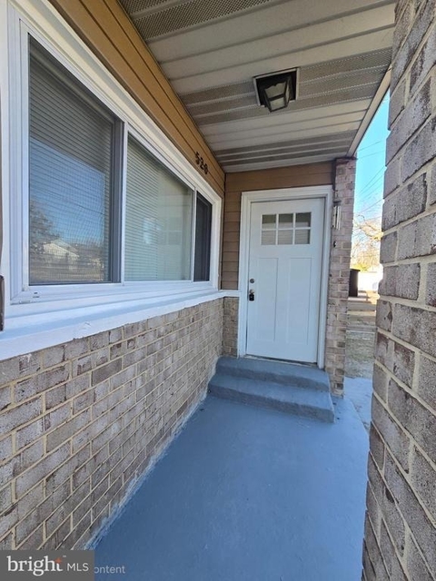 520 56th Street Ne - Photo 1
