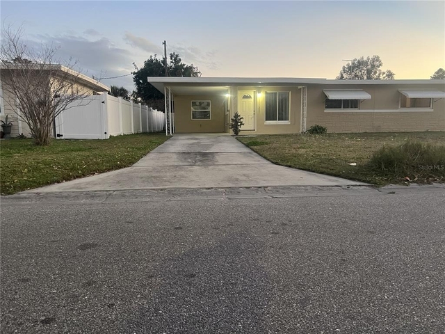 2495 Baywood Drive E - Photo 1
