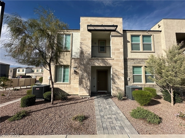 1132 Heliodor Avenue - Photo 1
