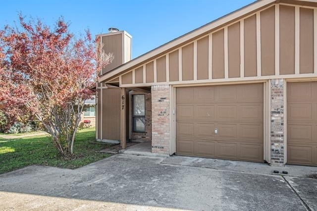 617 S Las Vegas Trail - Photo 1