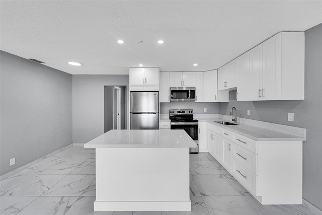 4681 Sw 43rd Terrace - Photo 1