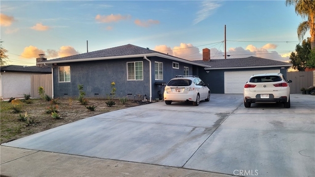 1605 E Santa Ana - Photo 1
