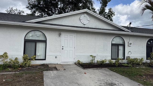 5045 Se Primrose Way - Photo 1