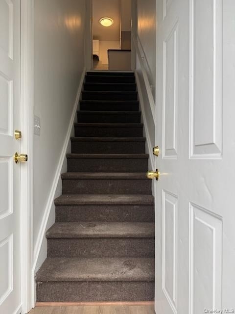 161 Glen Cove Avenue - Photo 1